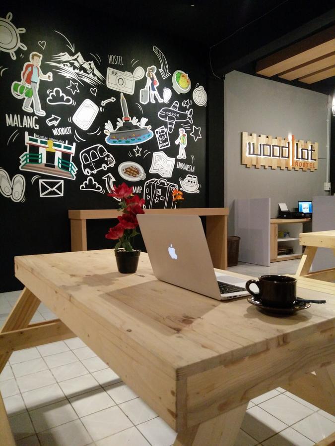 Woodlot Hostel Маланг Экстерьер фото
