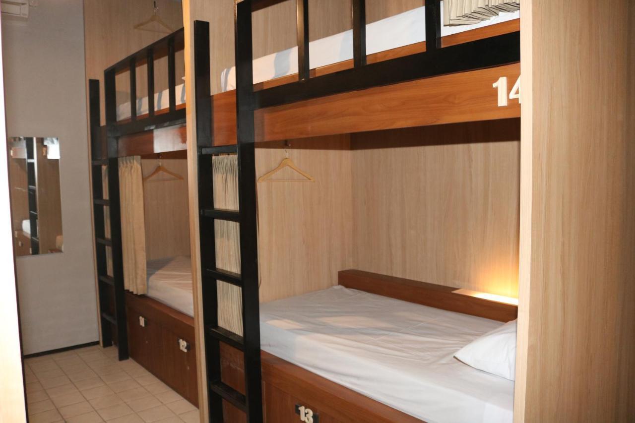 Woodlot Hostel Маланг Экстерьер фото