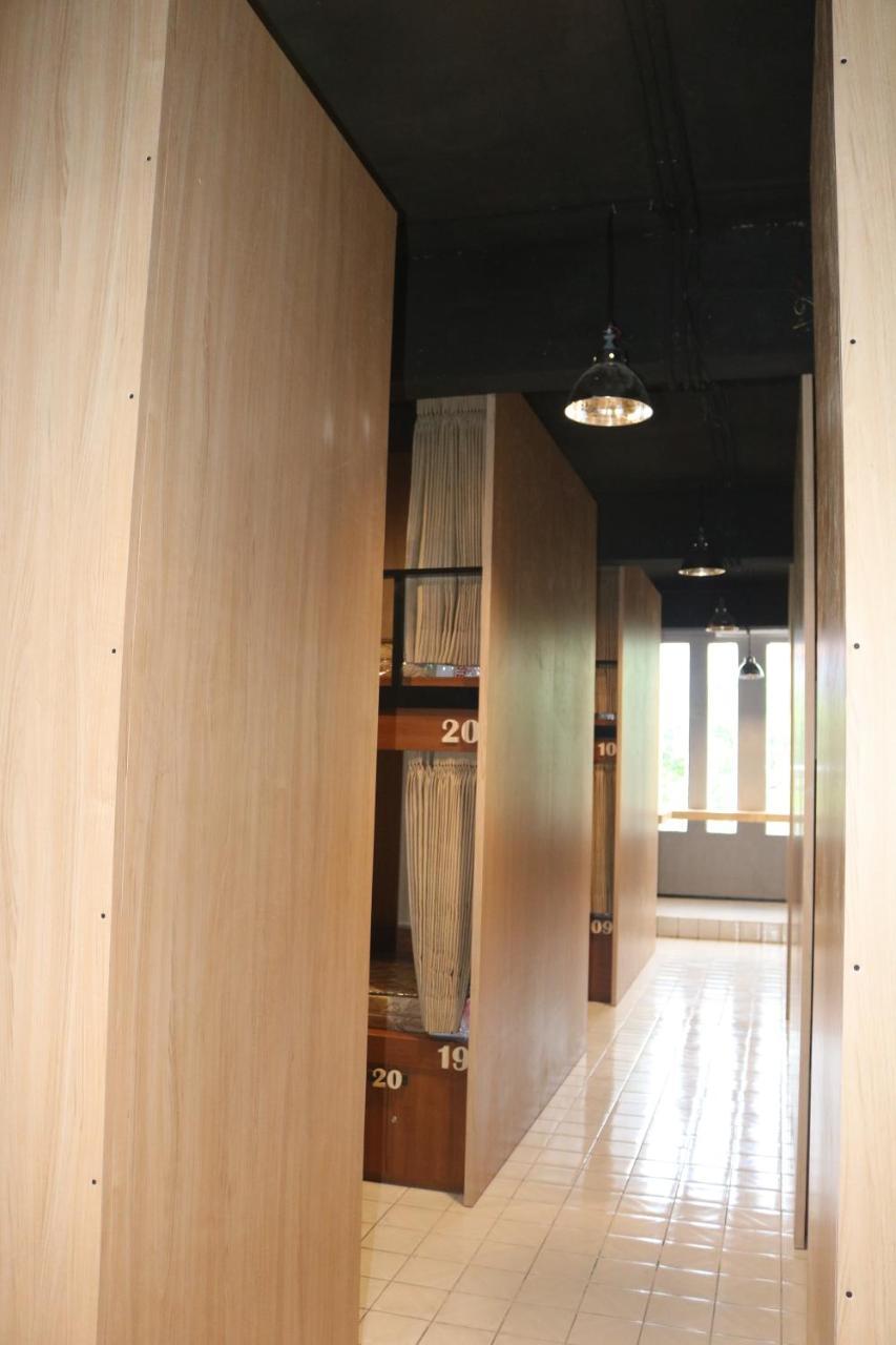 Woodlot Hostel Маланг Экстерьер фото