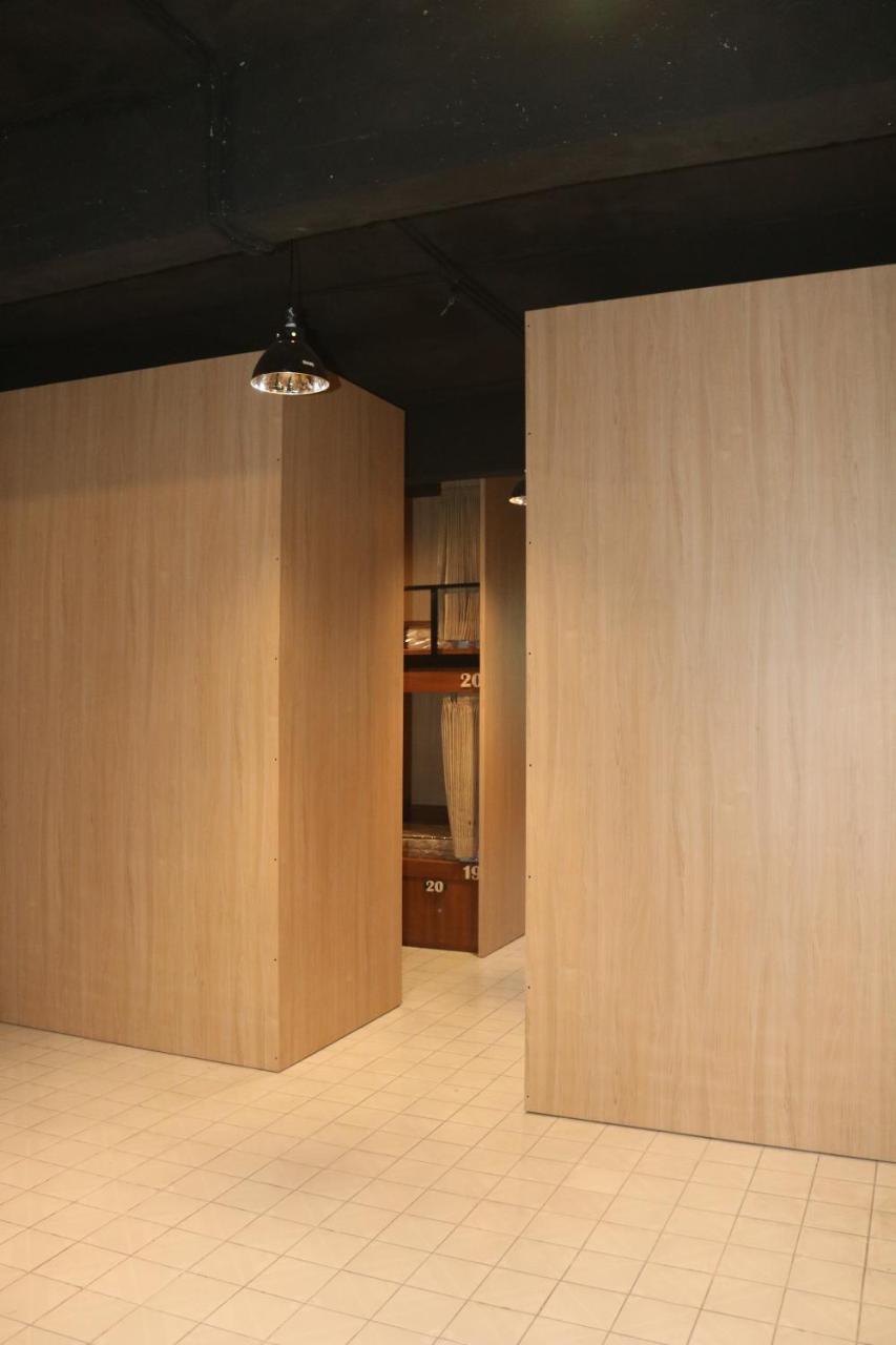 Woodlot Hostel Маланг Экстерьер фото