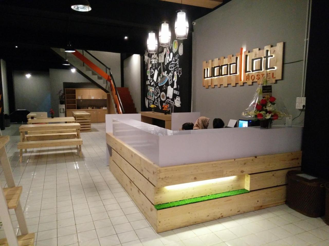 Woodlot Hostel Маланг Экстерьер фото